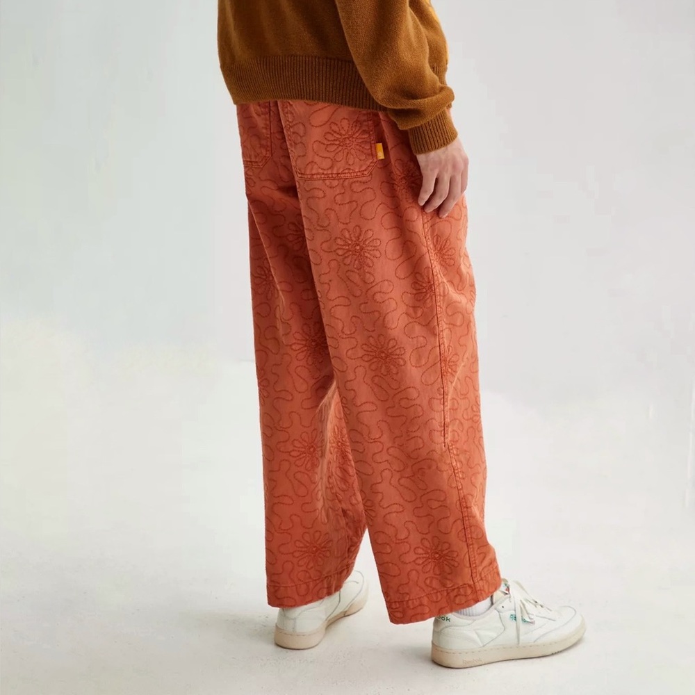 UO Embroidered Relaxed Beach Pant